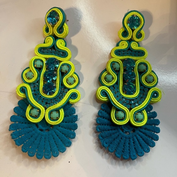 Jewelry - Super fun, big and bright statement earrings